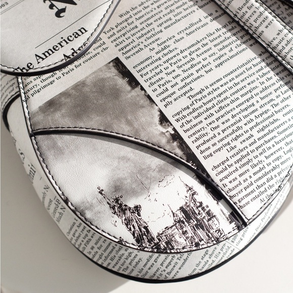 Rare Christian Dior 2024 Newspaper Print White Black Calfskin Saddle Bag - Picture 5 of 16